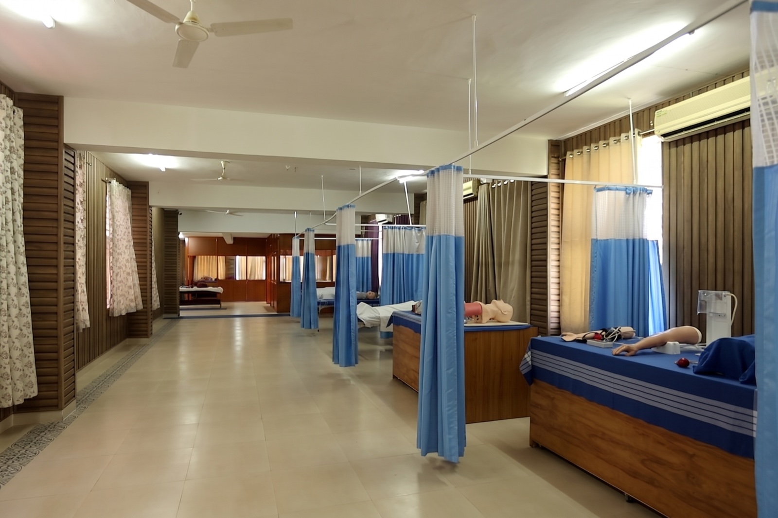 AECS Maaruti College of Nursing skill lab